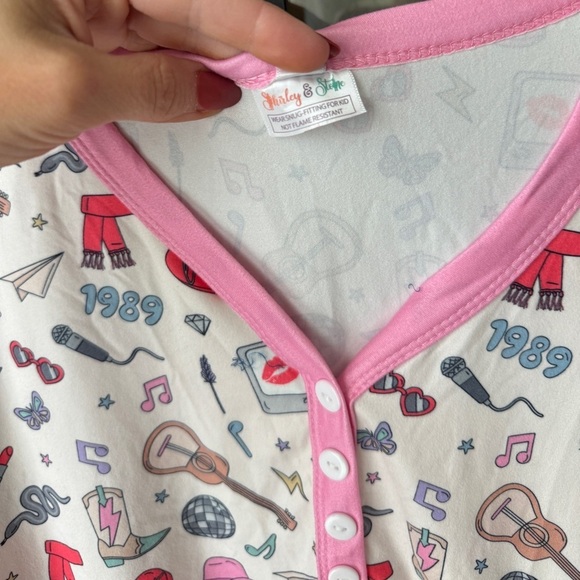 Taylor Swift eras pajamas set short sleeve tee pants joggers tour albums print - Picture 4 of 13